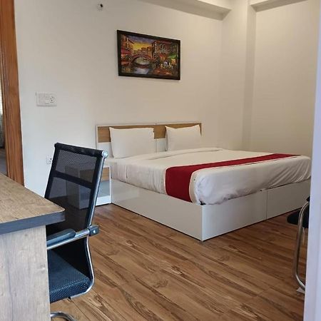 Hotel Bsh Group Noida Ngoại thất bức ảnh