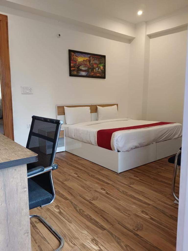 Hotel Bsh Group Noida Ngoại thất bức ảnh